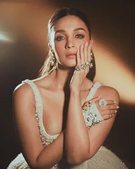 Alia Bhatt Met Gala Look | Alia Bhatt Photos Met Gala 2023 | Alia Bhatt Dress Prabal gurung | Alia Bhatt News in Gujarati