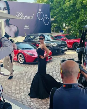 Mouni Roy | mouni roy cannes 2023 Photos | Mouni Roy News in Gujarati | મૌની રોય કાન્સ 2023 બોલ્ડ લુક ફોટા