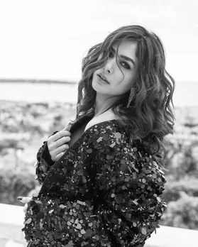 Mrunal thakur cannes 2023 | Mrunal Thakur photos | મુણાલ ઠાકુર કાન્સ 2023 બોલ્ડ લુક ફોટા