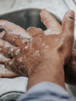 Monsoon Eye Health (unsplash)