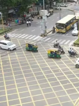 ahmedabad panjrapole yellow box junction (3)