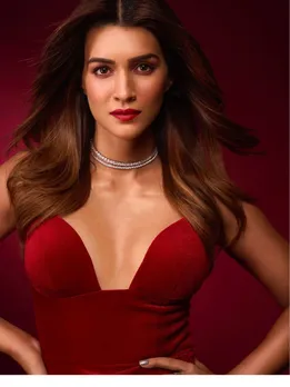 Kriti Sanon | Kriti Sanon birthday | Kriti Sanon photo | Kriti Sanon New Movie | Kriti Sanon Instagram
