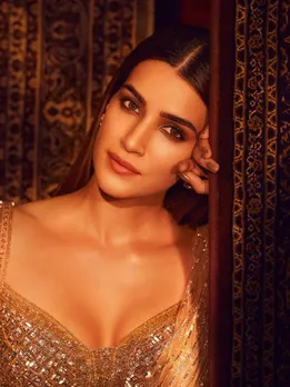 Kriti Sanon | Kriti Sanon birthday | Kriti Sanon photo | Kriti Sanon New Movie | Kriti Sanon Instagram