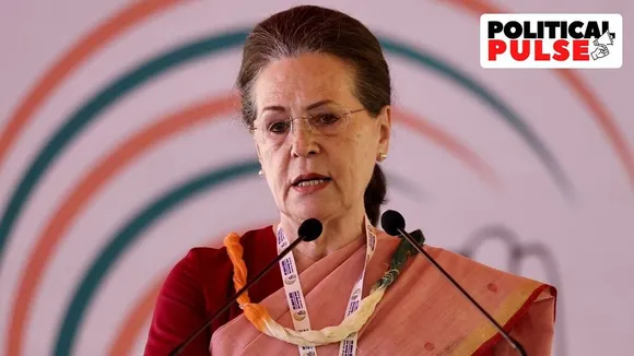 Sonia Gandhi at Bengaluru opposition meet, Sonia Gandhi, Sonia Gandhi news