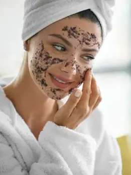 Monsoon Skincare Tips : (unsplash)