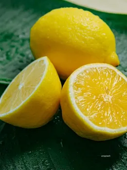 lemon (unsplash)