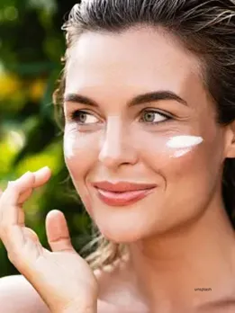 Monsoon Skincare Tips : (unsplash)