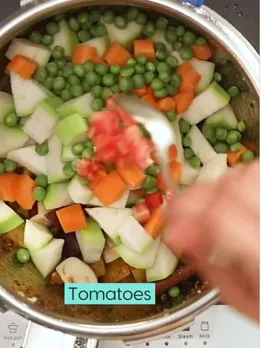 Monsoon Recipe: healthy khichadi recipe(Unsplash)