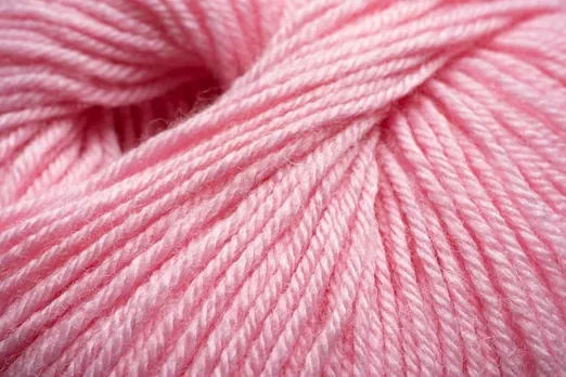 color of rakhi will be auspicious for your brother