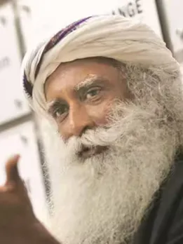 World Health Day : Sadhguru Health tips for heart health (Unsplash)