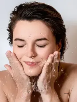 Skincare Tips : (unsplash)