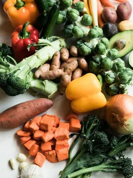 World Health Day : Sadhguru Health tips for heart health (Unsplash)