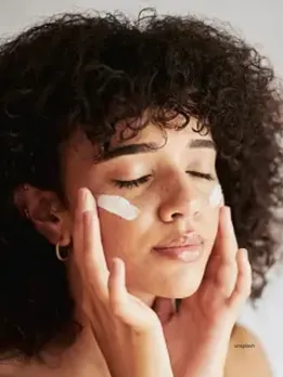 Skincare Tips : (unsplash)