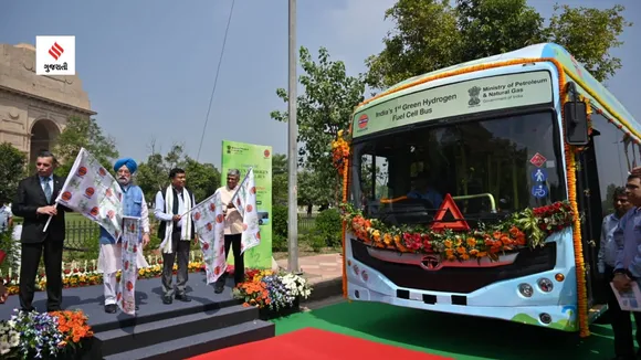 india Green Hydrogen Fuel Cell Bus | Green Hydrogen Fuel Cell Bus | Hydrogen Fuel Cell Bus | Union Minister Hardeep Singh Puri | Hydrogen bus