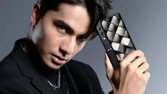 Honor | Honor Smartphone | Honor V Purse launched | honor v purse price | honor v purse features | Honot foldable smartphone | chinese mobile | Latest 5G Smartphone