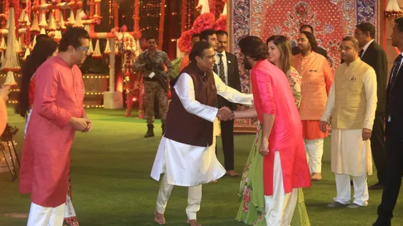 Mukesh Ambani welcomes Ganpati Bappa at Antilia, Raj Thackeray arrives with family for darshan