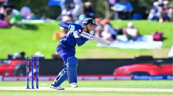 Why is the cricket pitch 22 yards in length