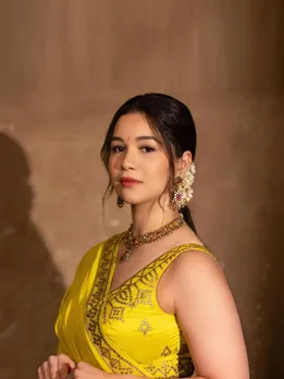 sara-tendulkar-neon-ruffled-saree-price