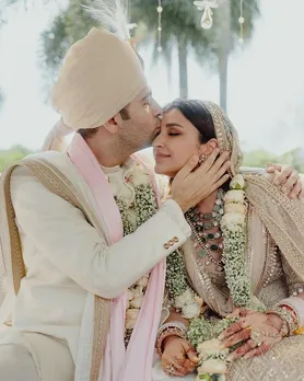 Newlyweds Parineeti Chopra and Raghav Chadha Latest Photos (Source : Parineeti Chopra/ Instagram)