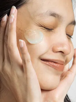 Benefits Of Raisin Water Raisin, Kishmish benefits for hair and skin 