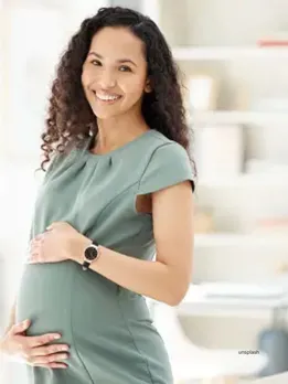 moong dal health benefits pregnant lady lifestyle news gujarati news (unsplash)