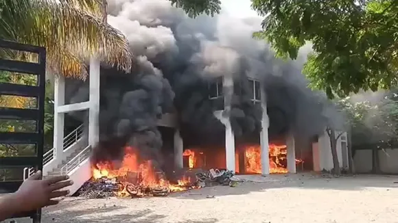 Maratha reservation | NCP MLA Prakash Solanke home | reservation