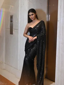 Mouni Roy| Mouni Roy Latest photos| Mouni Roy latest pic| Mouni Roy Instagram| Mouni Roy Movies