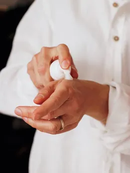 how to avoid allergy in Winter Skincare tips gujarati news