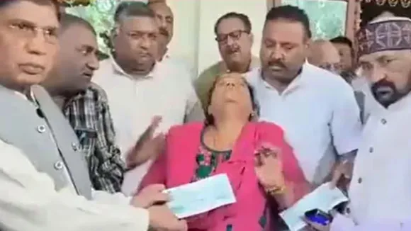 Martyr Captain Shubham Gupta Mother | Martyr Captain Shubham Gupta