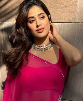 Jhanvi Kapoor Look in Pink Saree