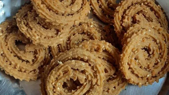 crispy chakri