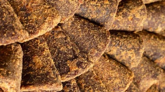 How To Differentiate Between Real And Fake Jaggery