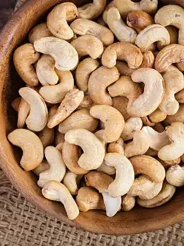 Cashew Nut Health Benefits Effects on Cholesterol Heart Diseases health tips gujarati news