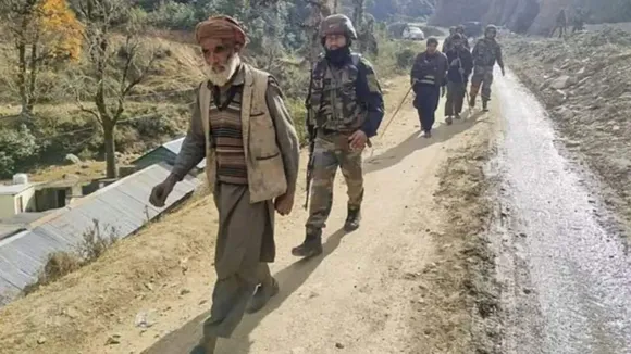 Jammu Kashmir Terror Attack: જમ્મુ કાશ્મીરમાં રાજૌરી અને પૂંચમાં મોબાઈલ ઈન્ટરનેટ સેવા બંધ, આતંકવાદીઓને શોધવા સૈન્ય ઓપરેશન ચાલુ