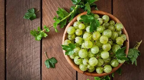 hair care tips easy diy homemade hair mask ayurvedic hair mask coconut oil amla bhringraj powder rice water effective for premature graying hair white hair