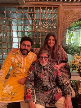 Bachchan Family | Bachchan Family News | Bachchan Family Secret | Aishwarya rai never reples on whatsaap group
