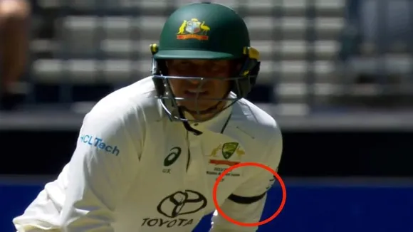 usman khawaja | pakistan vs australia 1st test | usman khawaja wearing black armband