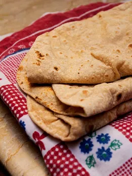 Making Roti Directly on Gas Burner Cause Cancer health tips gujarati news