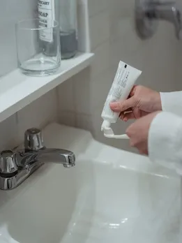 Teeth cleaning tips Home Remedies health tips gujarati news 