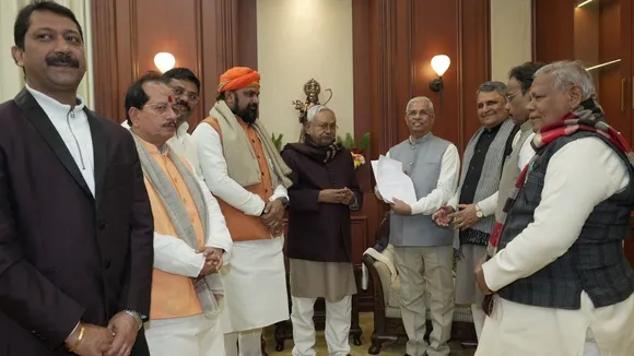 Bihar : બિહારમાં મંત્રાલયની વહેંચણી, નીતિશ કુમારે ગૃહ ખાતું પોતાની પાસે રાખ્યું, જાણો બંને નાયબ મંત્રીને ક્યા ખાતા મળ્યા