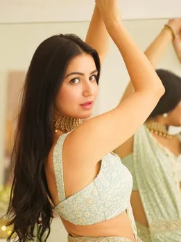 અનન્યા પાંડે બની બ્લ્યુ બ્યુટી, અહીં જુઓ