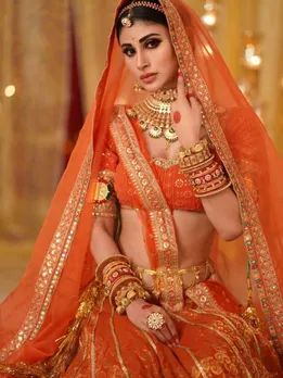 Mouni Roy| Mouni Roy Latest photos| Mouni Roy Sari Look| Mouni Roy Instagram| Mouni Roy Movies