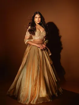 Malvika Mohanan| Malvika Mohanan Latest Photos| Malvika Mohanan Hot Pic| Malvika Mohanan Instagram