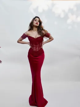 Valentine day janhvi kapoor look photos fashion tips gujarati news