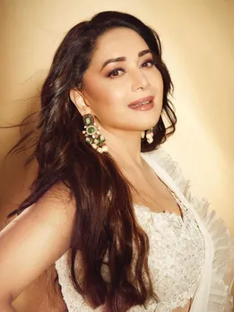 Madhuri Dixit Photos Fashion Tips Gujarati News