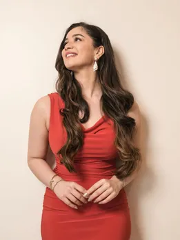 Sara Tendulkar photos fashion relationship Shubman Gill gujarati news