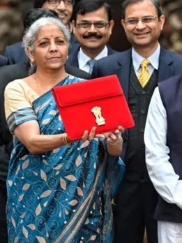 Budget 2024 : નિર્મલા સીતારમણ દ્વારા બજેટ દરમિયાન પહેરવામાં આવતી સાડી આવું સૂચવે છે