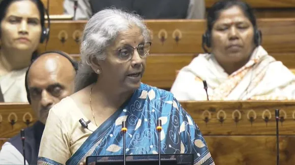 Interim Budget 2024, બજેટ 2024 રજૂ કરતા સમયે નિર્મલા સીતારામને કરી મોરારજી દેસાઈની બરોબરી