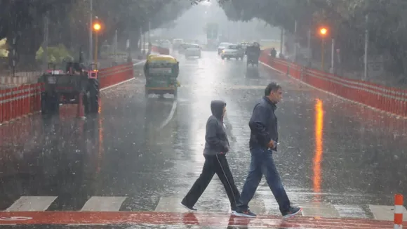 વરસાદ : ગુજરાતના 50 તાલુકામાં કમોસમી વરસાદ, સૌથી વધુ અંજારમાં; જાણો રવિવાર અને સોમવાર ક્યા વરસાદ પડશે