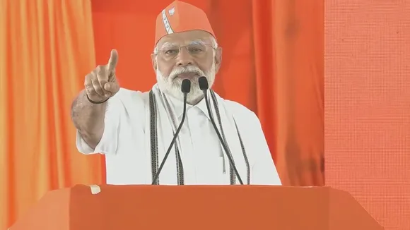 મોદી કા પરિવાર : ભાગેડુ નીરવ મોદી અને વિજય માલ્યા સાથે પીએમ નરેન્દ્ર મોદીના પોસ્ટર કોણે લગાવ્યા? પોલીસ ફરિયાદ દાખલ